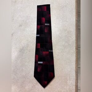 Concepts by Claiborne Silk Tie Red Black Geometric Abstract Retro MCM Print